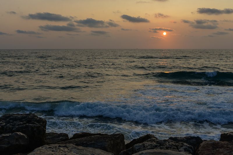 Закат на море фото превью