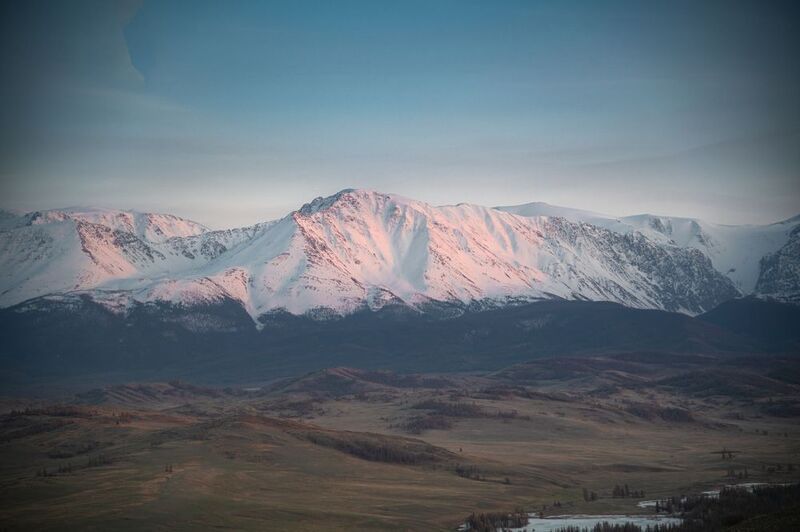 Горы, лес, снег, снежные вершины, Алтай Горный Алтай фото превью