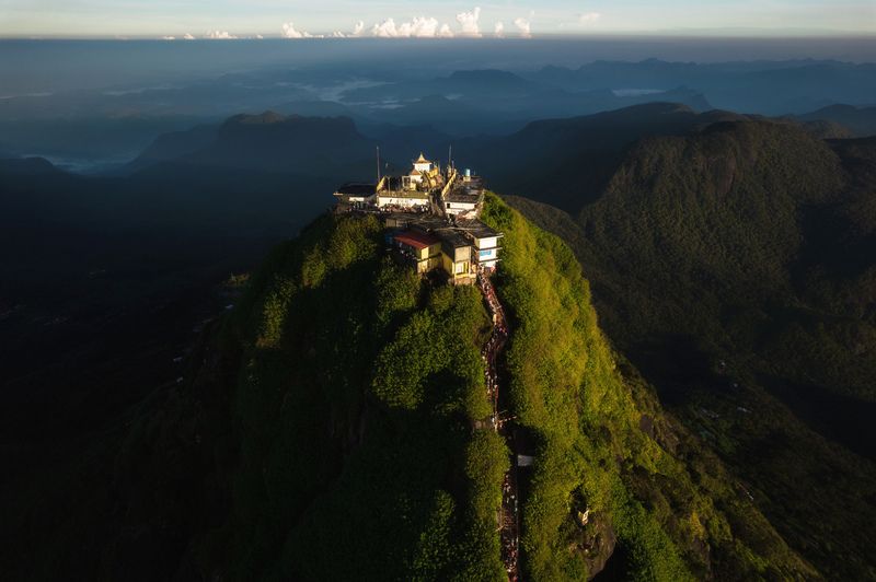 Sri Pada, Адамов Пик, Пик Адама,  Adam\\\\\\\'s Peak, Adams Peak, Adam Peak, Sri Lanka, Шри Ланка Адамов Пик, Шри Ланка фото превью