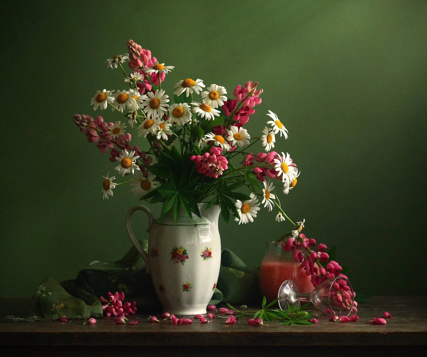 , Людмила Хрусталева*