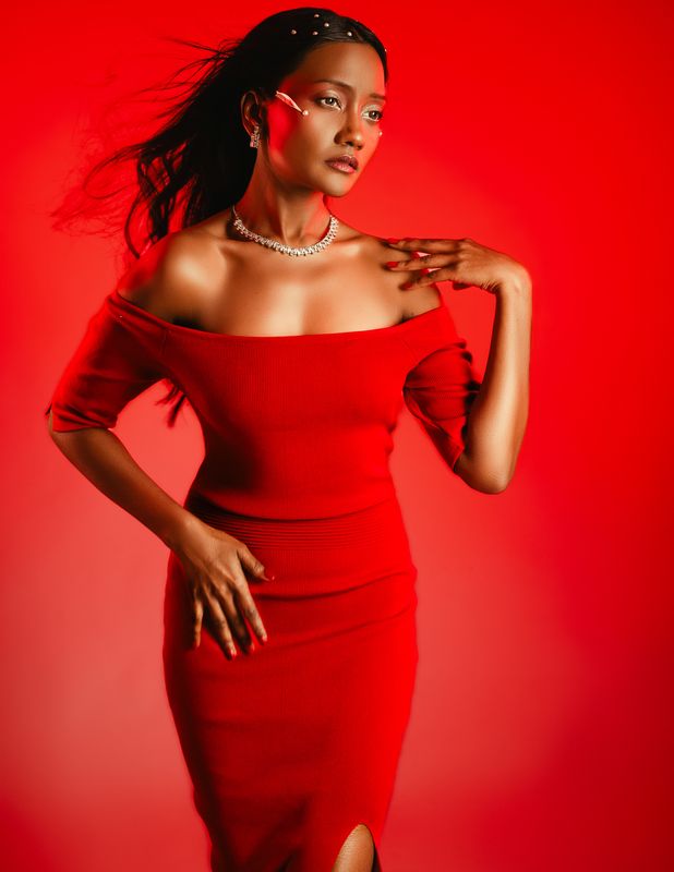 Glowing Red фото превью