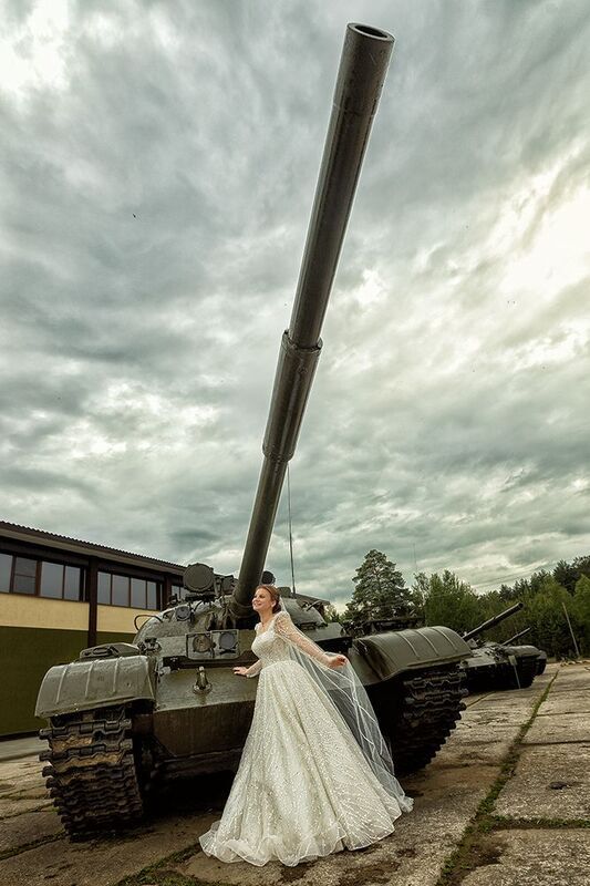 Коня на скаку остановит... фото превью