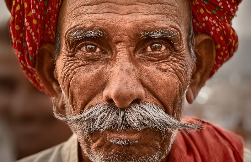 Счастливый человек фото превью