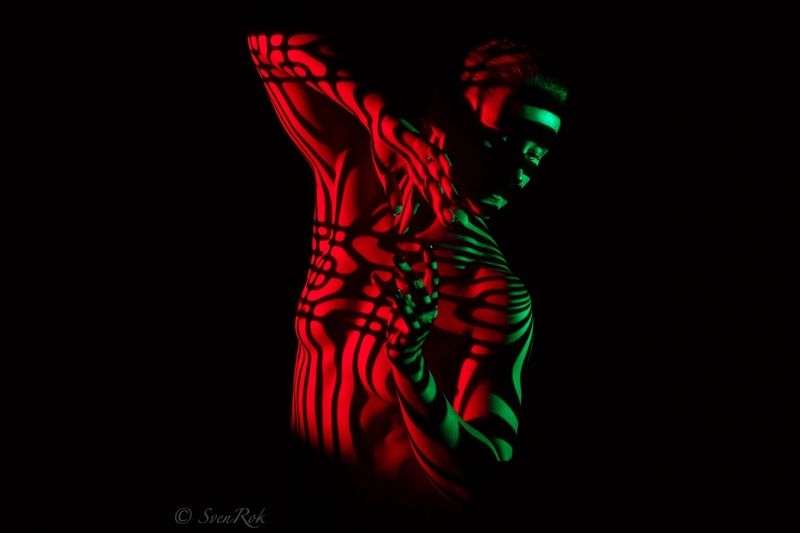 Red green patterns фото превью