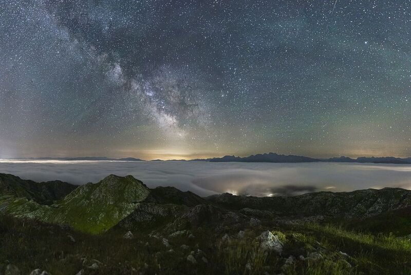 photography, mountain, spring, flower, landscape, photo, nigth, flowers, land, landmark, lands, milkyway, nocturnal,mountains Romulus фото превью