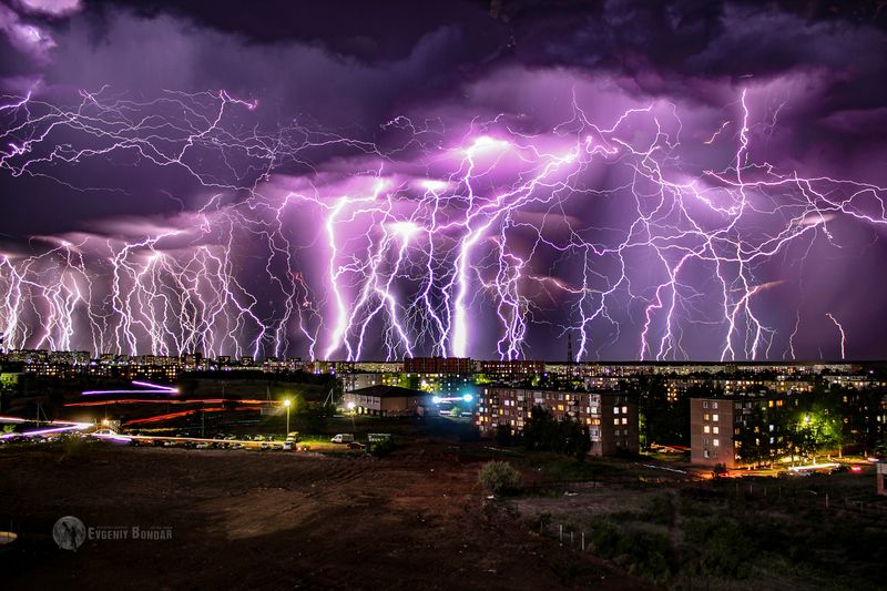 молния, молнии, гроза, ночь, тучи, облака, город, архитектура, свет, длинная выдержка, звезды Апокалипсис фото превью