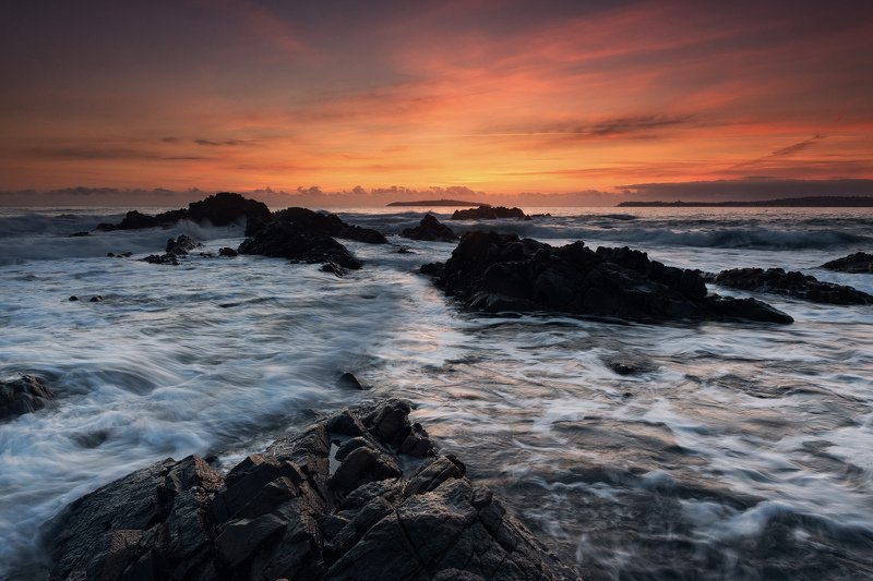 black sea, bulgaria, clouds, morning, rocks, sea, seascape, sky, sun, sunlight, sunrise, waves A new day was born фото превью