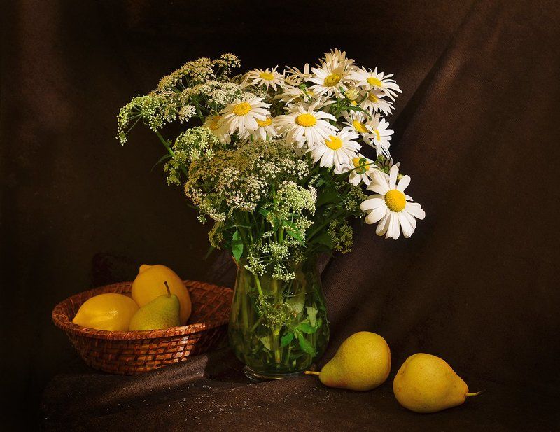 ромашки,ваза,груши,лимон  фото превью