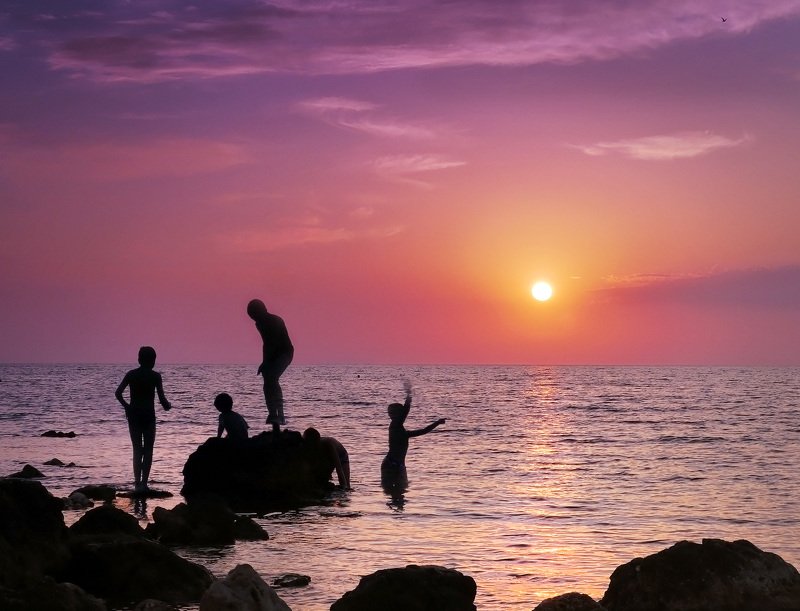 Август фото превью