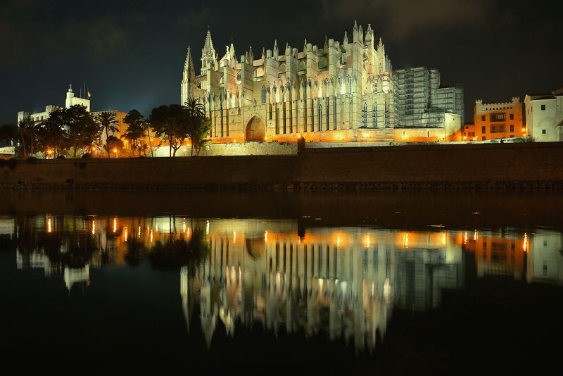 Ласео, Пальма, Майорка, Испания, кафедральный собор, ночь Ночной Ласео (Пальма де Майорка) фото превью