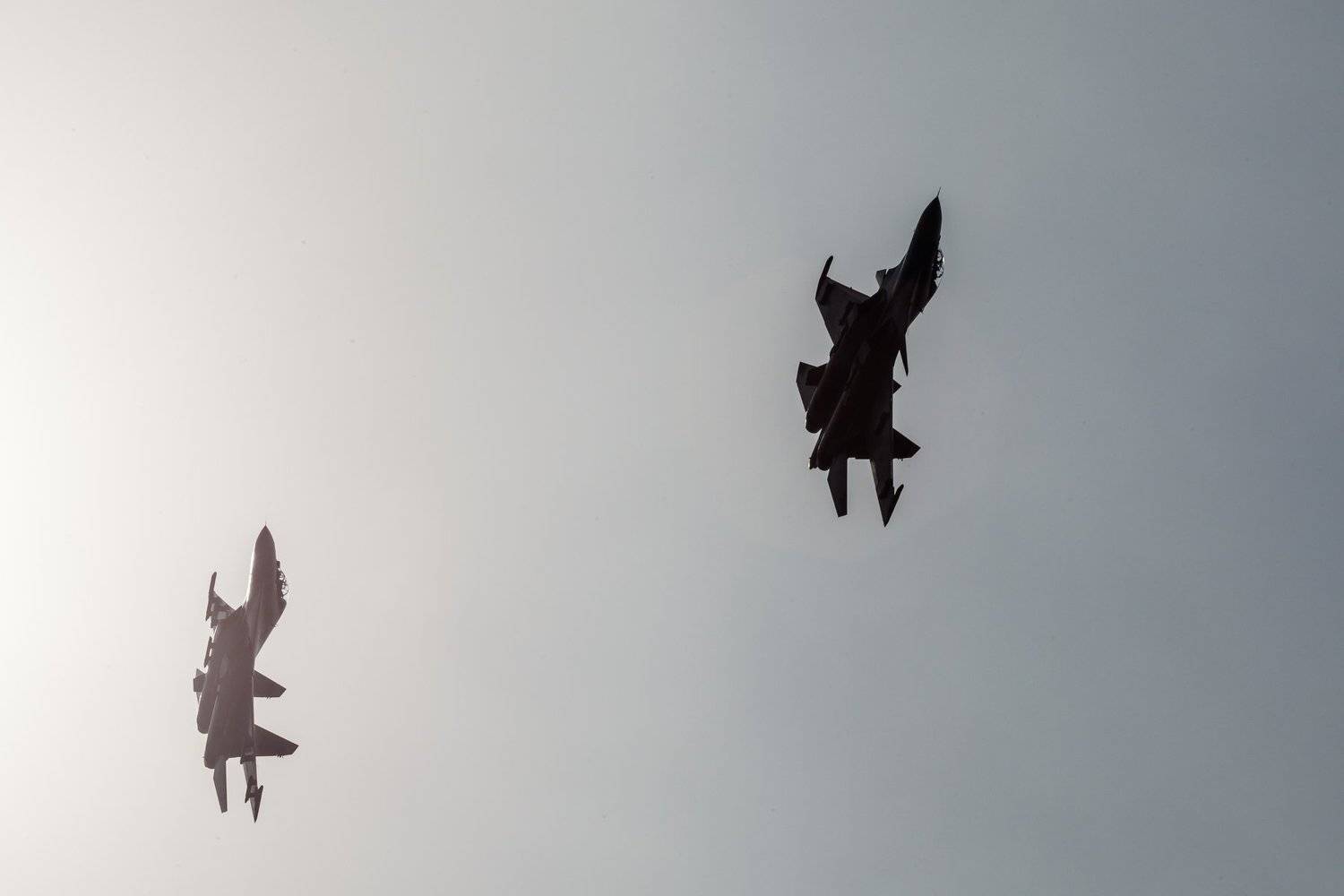 самолет, МАКС, техника, истребитель, Су-34, пилотаж, маневр, контровый свет, небо, авиация, военный , Иван Губанов