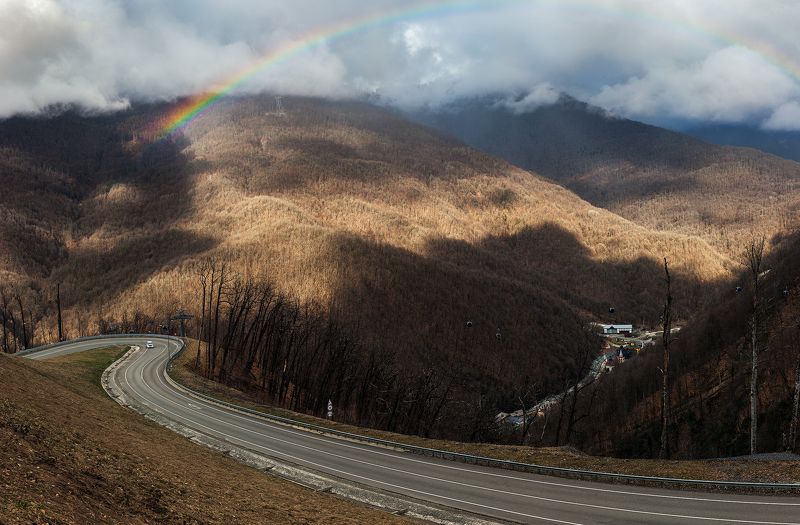 Роза Хутор, Сочи, горы, дорога, радуга, тучи, свет Магия гор фото превью