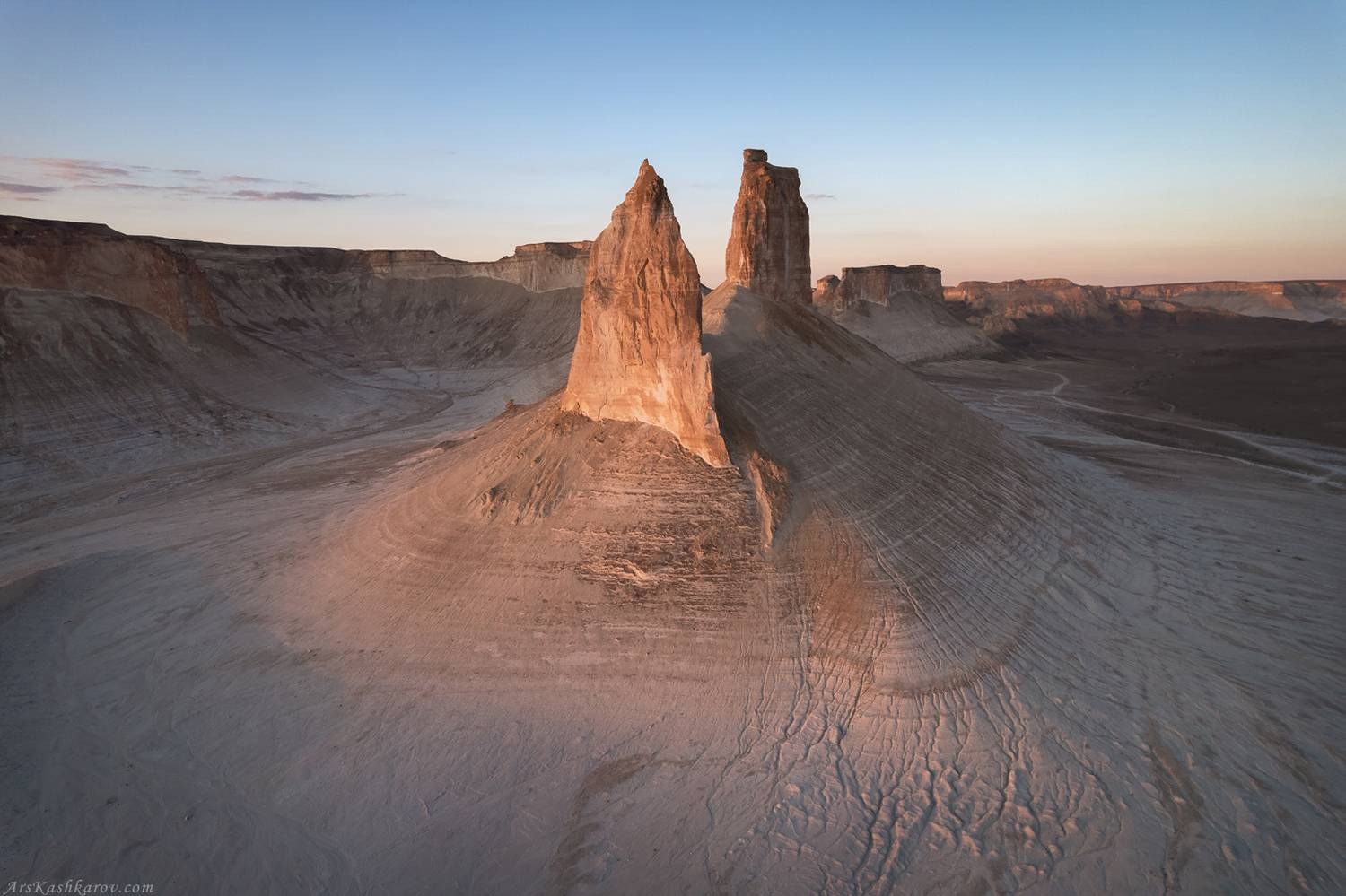 казахатан, мангистау, мангышлак, устюрт, бозжира, клыки, актау, Арсений Кашкаров