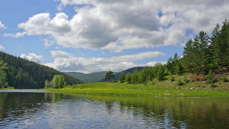 берег реки Белой фото превью