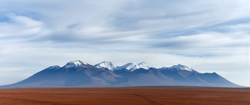 Красный вулкан фото превью
