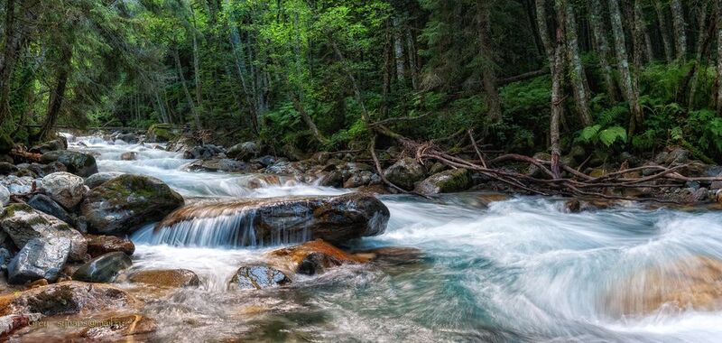 река ручей горы камни поток заповедник Имеретинка, как она есть... фото превью