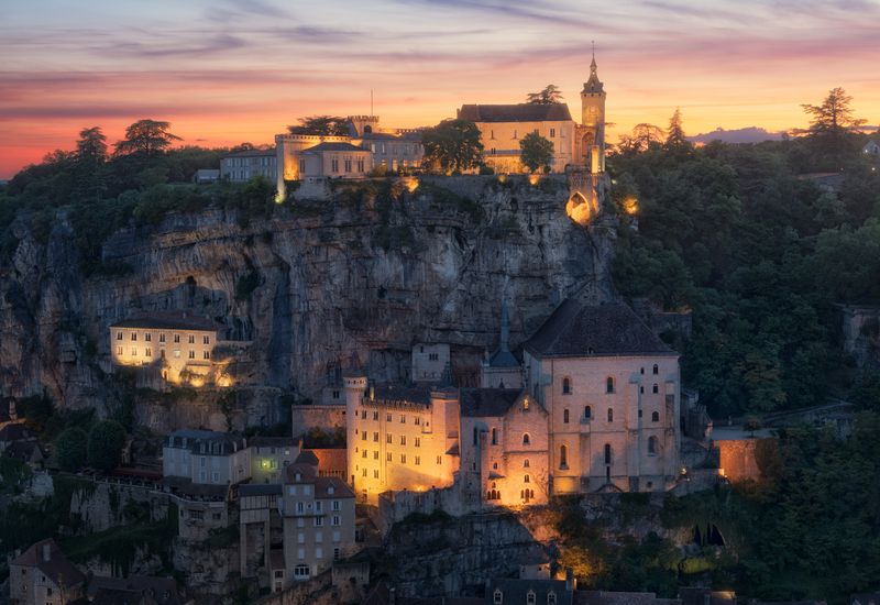 франция, рокамадур, закат, рассвет, вечер, утро, восход, замок, крепость, скалы, обрыв, аббатство, монастырь, окситания, france, rocamadour, sunset, sunrise, sun, evening, abbey, town, bordeaux, dordogne, occitane Город на утесе / A town on a cliff фото превью