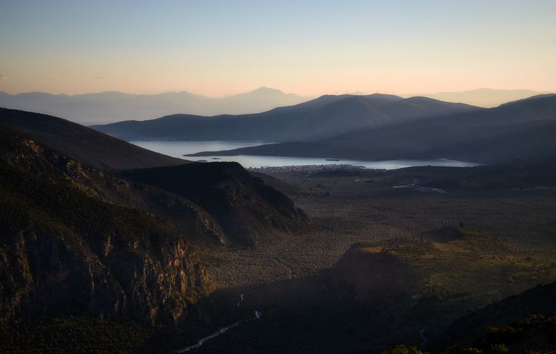 свет, цвет, горы, море Уходящий вечер фото превью
