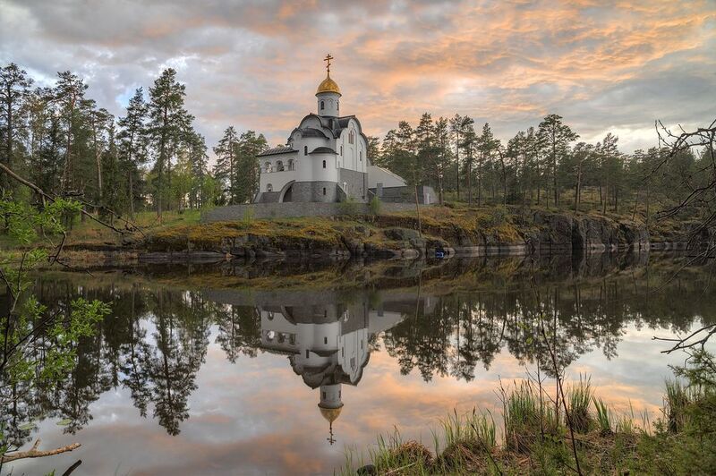 весна, озеро, остров, монастырь, церковь  фото превью