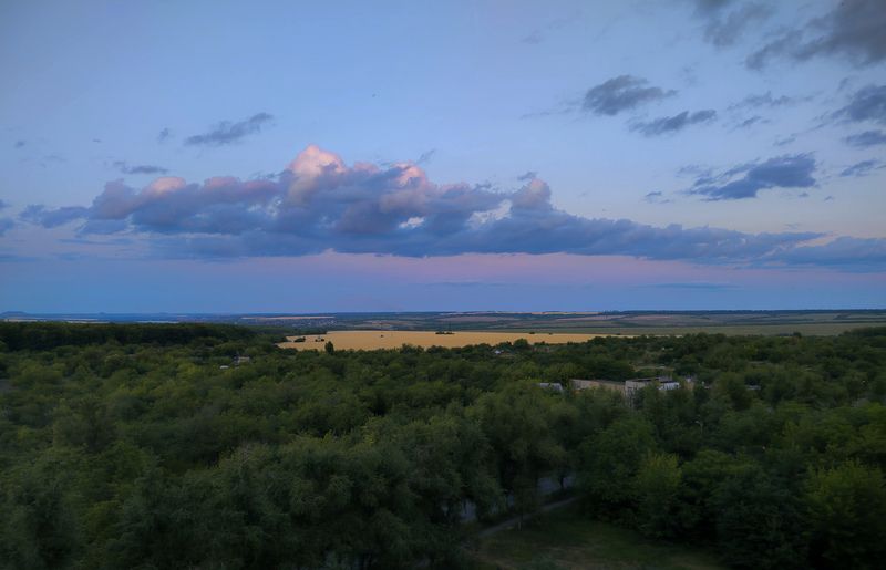 Вечер за окном. фото превью