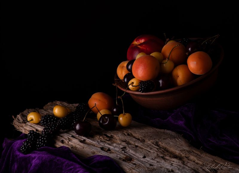 Abundance фото превью