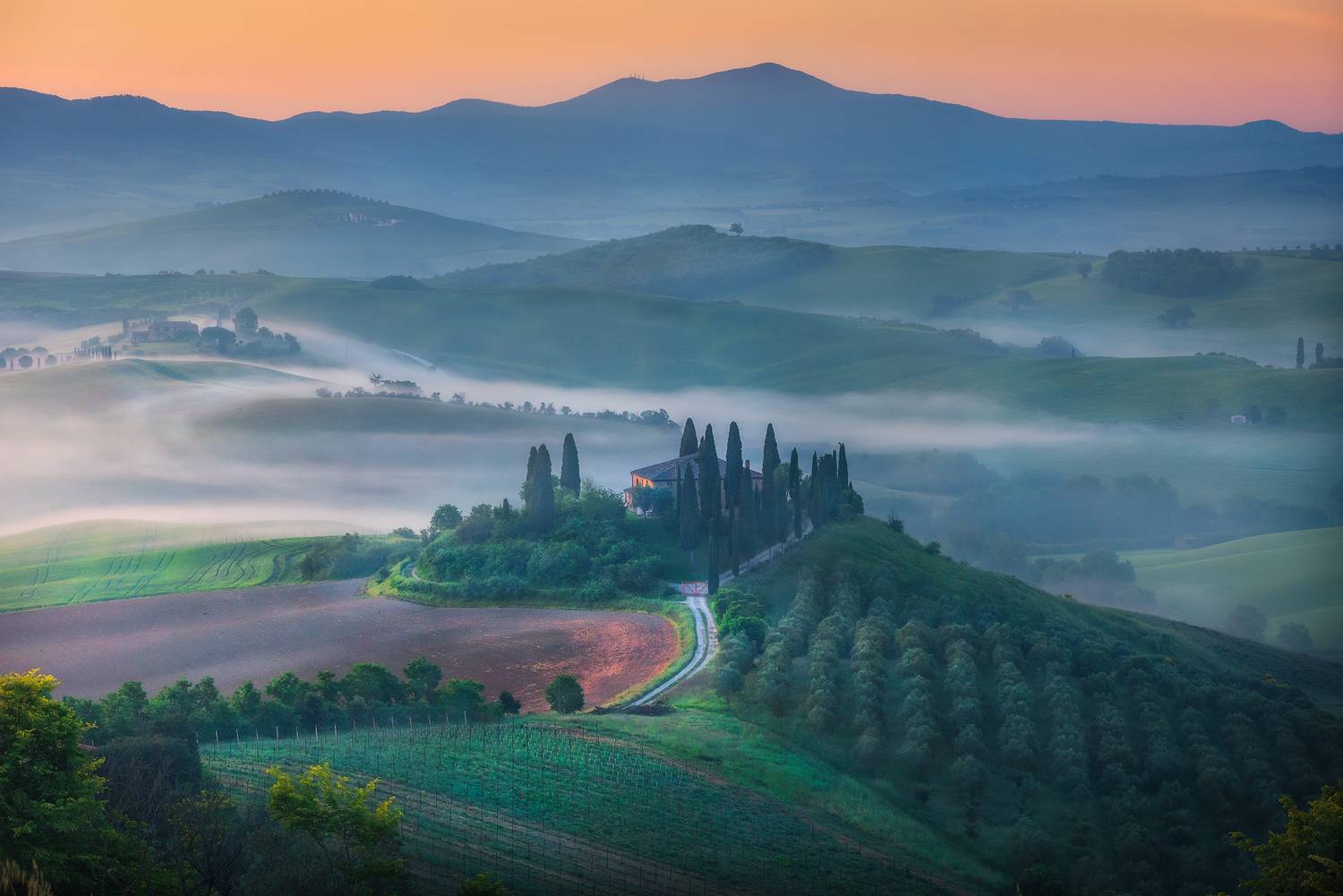 Tuscany, photography, trip, outdoors, landscape, fog, sunrise, italy, canon, Lukas Trixl