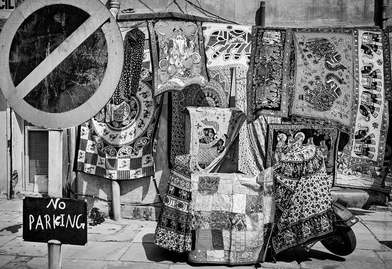 Парковка фото превью