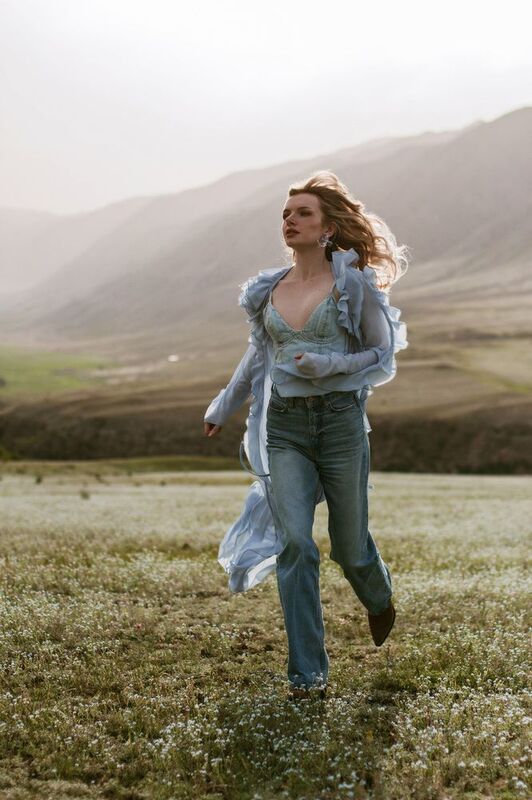 женский портрет Отпустить всё и бежать навстречу солнцу. фото превью