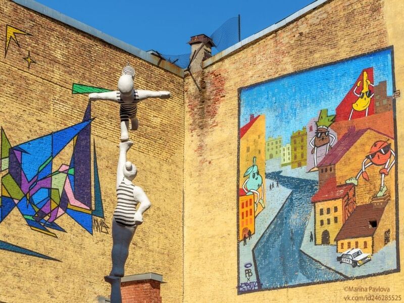 город, архитектура, санкт-петербург, питерские дворики, питерские дворы-колодцы, граффити, стритарт, зеркальный дворик Питерские дворики фото превью