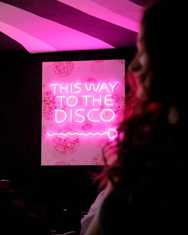 soon never comes stimulator jones оттенки розового Оттенки розового фото превью