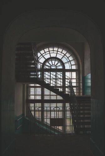 Старое окно