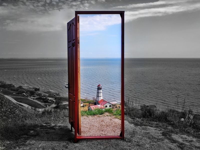 дверь, проход, миры, реальность Проход в другой мир фото превью