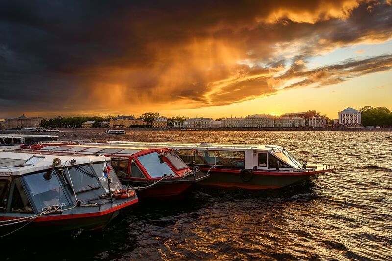 санкт-петербург, питер, город, закат, нева, облака Пасмурный закат фото превью