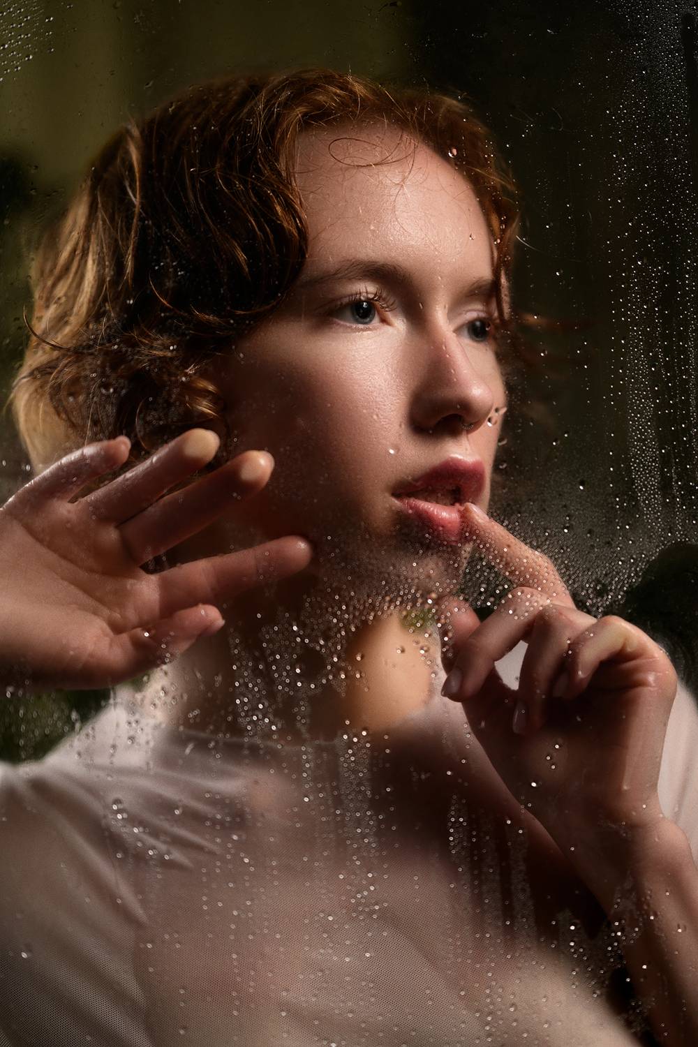 капли, drops, стекло, glass, рыжая, redhead, мокрая, wet, Романовский Владимир