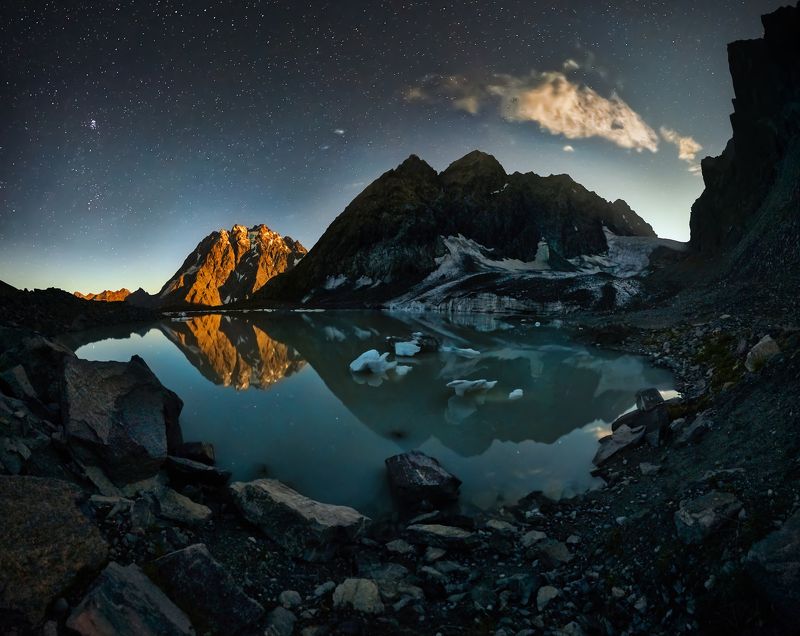 Горы ночью фото превью