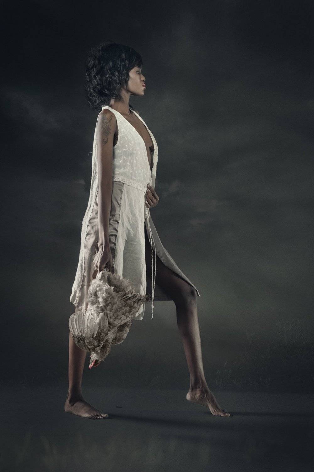 girl,hen,chicken,robe,fashion, Velizar Ivanov