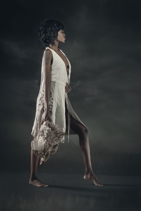 girl,hen,chicken,robe,fashion Kalahari girl фото превью