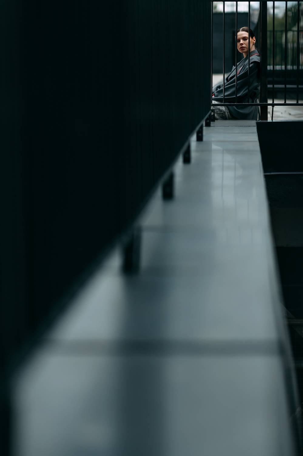 молодая девушка, городской стиль, дворы, на открытом воздухе, Алексей Плешков