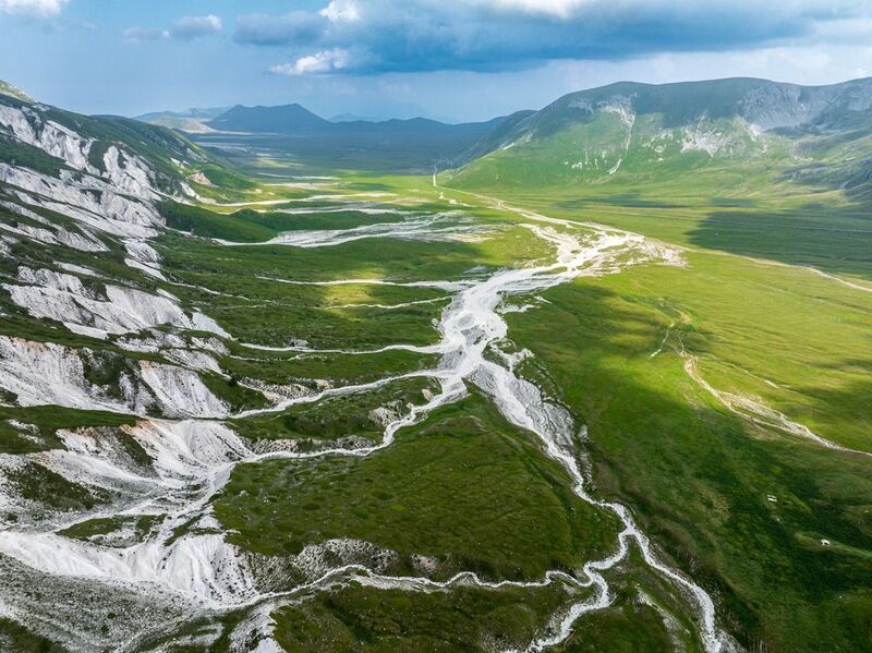 Летний день в горах фото превью