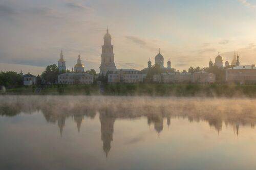 Утро в Свято-Троицком Серафимо-Дивеевском монастыре