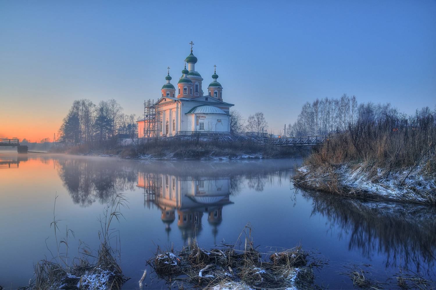 вечер, церковь, река, мост, Гармашов Сергей