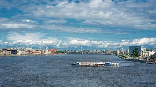 Летний Петербург. Река Нева