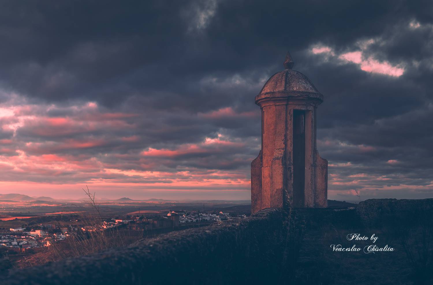 #золотыелучи #рассветнадполем #утреннийсвет #утренняямагия #спокойствие #рассветвкадре #рассвет #тишина #утреннийсвет, Veaceslav Chisalita