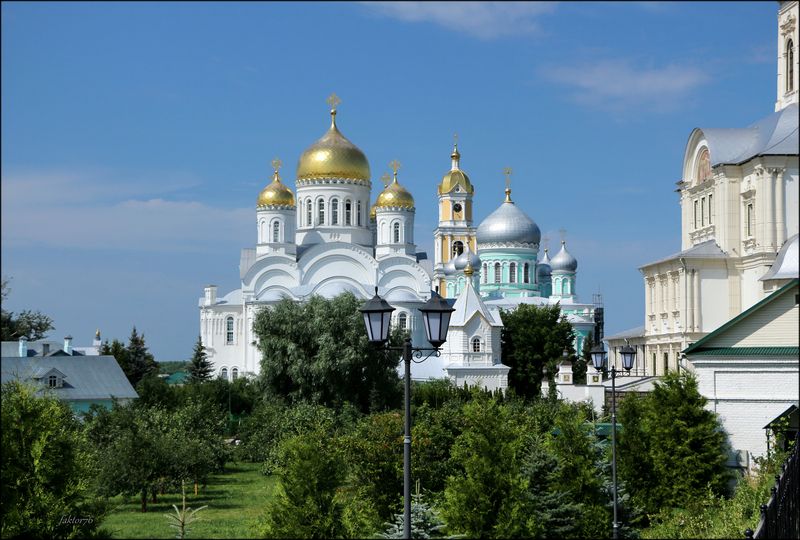 город, архитектура,  храм, монастырь Дивеево фото превью