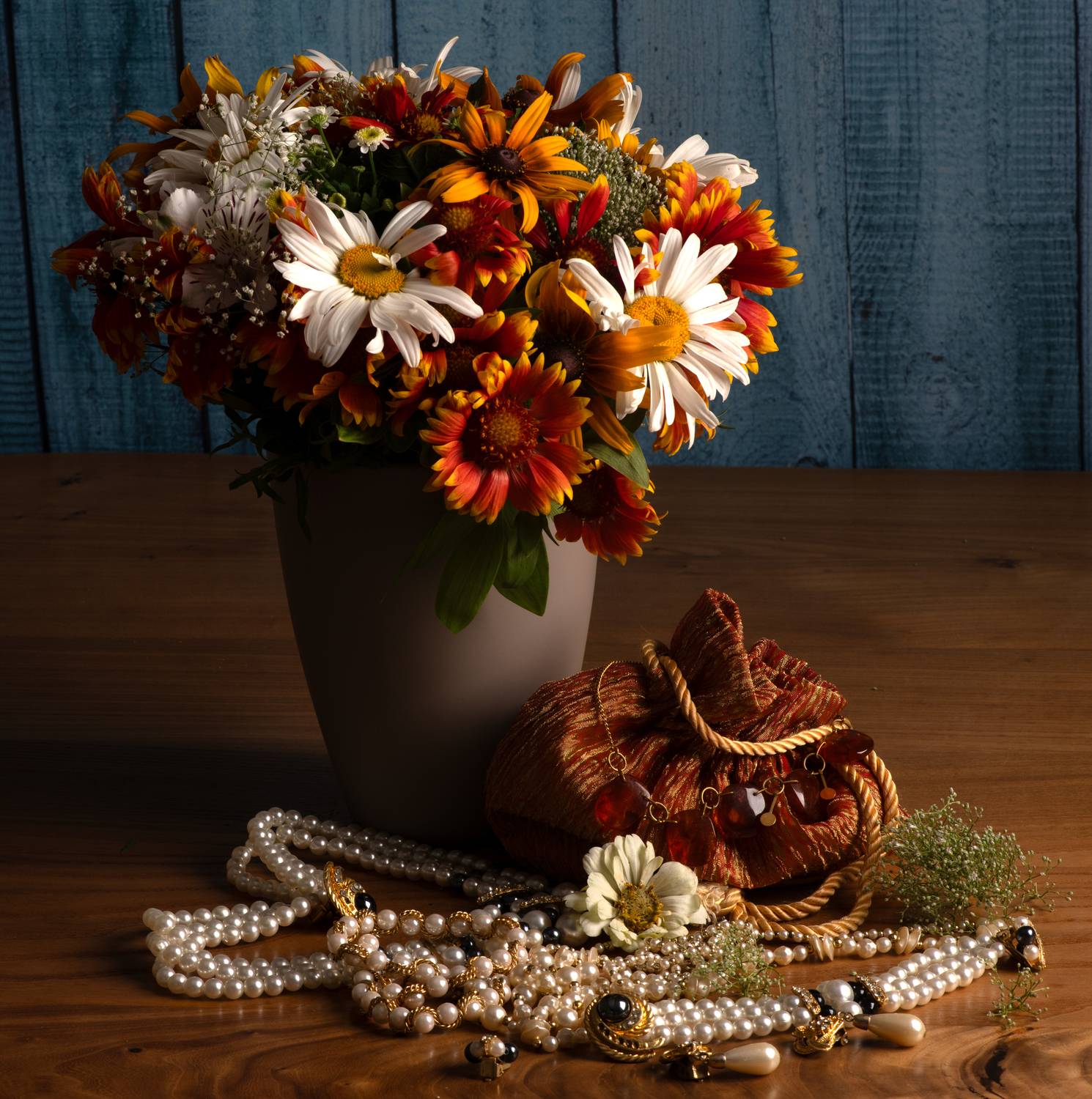 , Виктор Лебедь