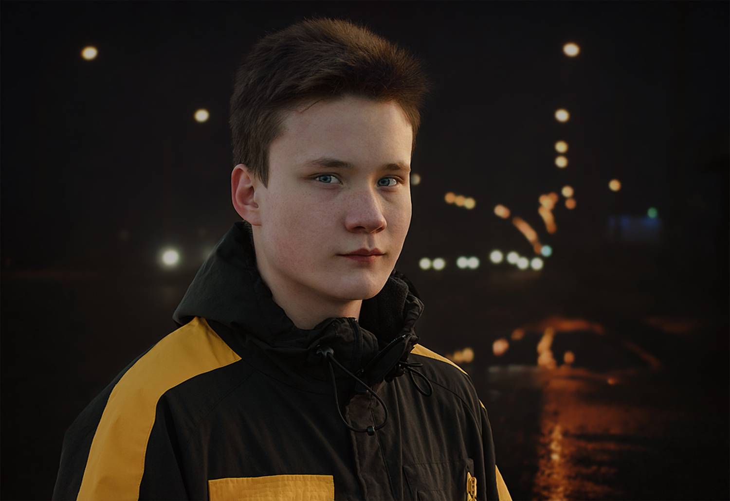 портрет, подросток, улица, ночь, огни, Вера Ра