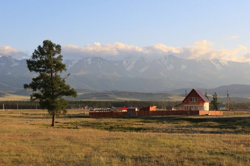Домик  в Курайской степи фото превью