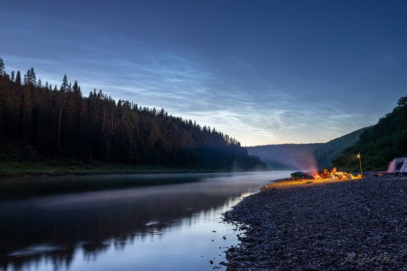 ночь, лето, река, чусовая, серебристые облака, вечер, пермский край Вечер у реки фото превью