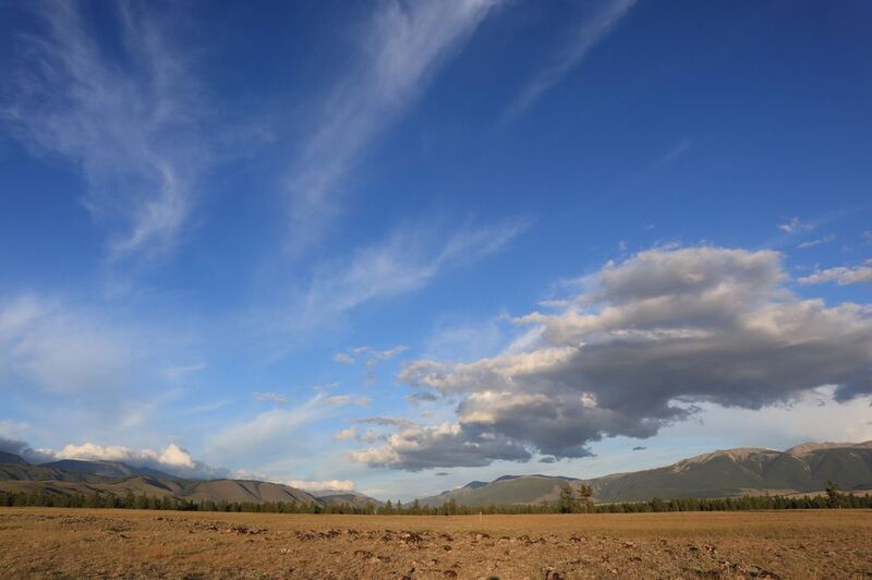 Облака над Курайской степью фото превью