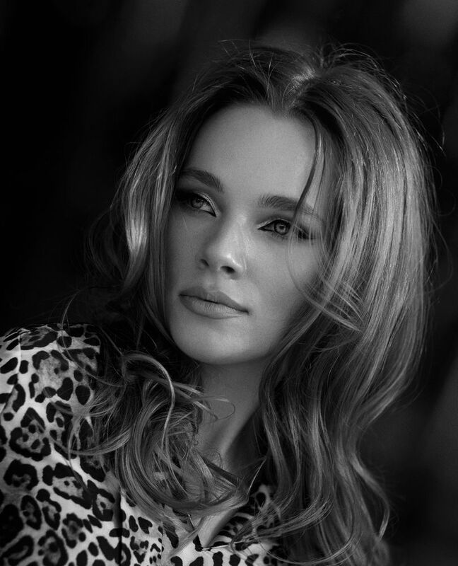 Аня фото превью